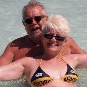 Meet your Posher, Leslie